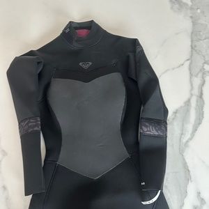 Roxy women’s wetsuit